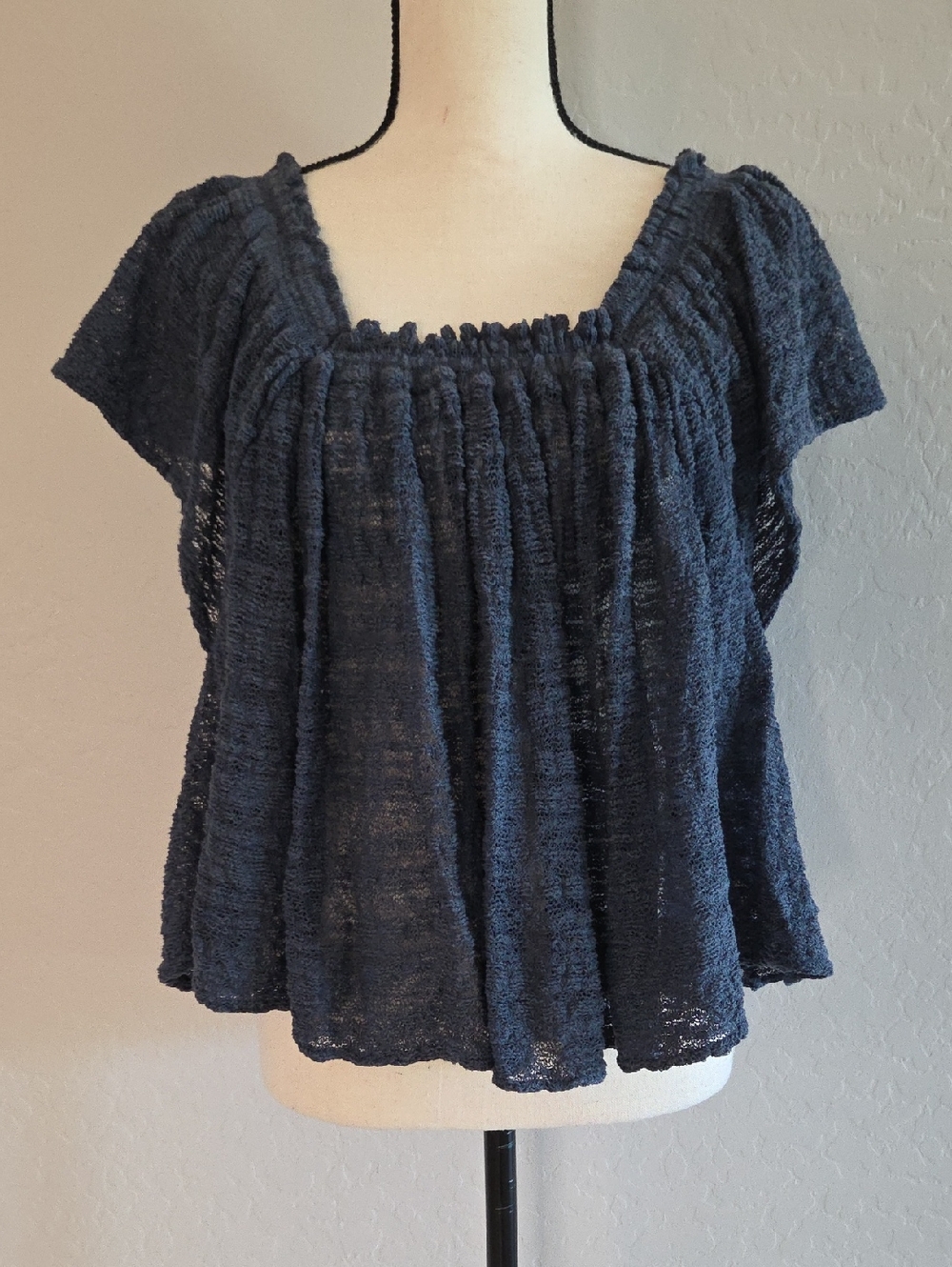 Free People Navy Smocked Cropped Square-Neck Peasant Top Size Med NWOT